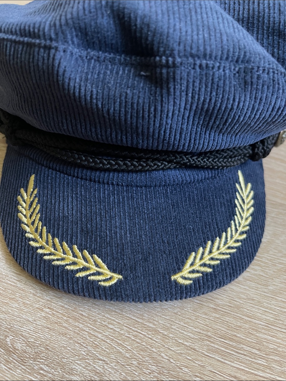Captain’s hat - Picture 2 of 5